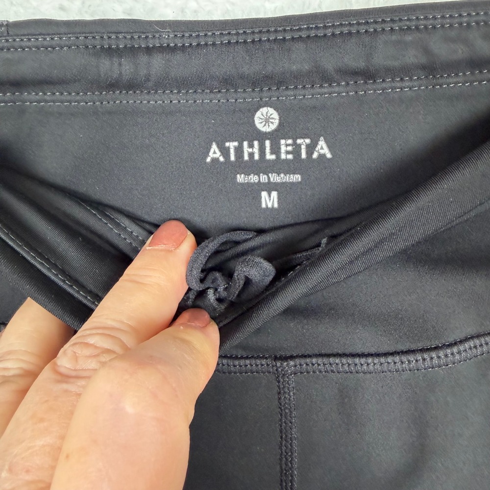 Athleta Black Mesh Inset Capri Leggings Athletic Workout Fitness‎ Womens M - Picture 4 of 7
